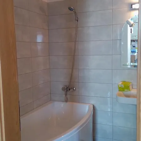 Brand New Apartament, Street Augustin Coman Nr 8-10,bloc C1 *