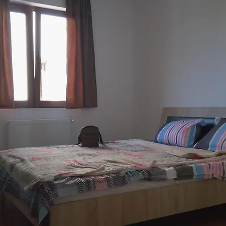Brand New Apartament, Street Augustin Coman Nr 8-10,bloc C1 *