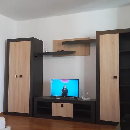 Apartment Brand New Apartament, Street Augustin Coman Nr 8-10,bloc C1